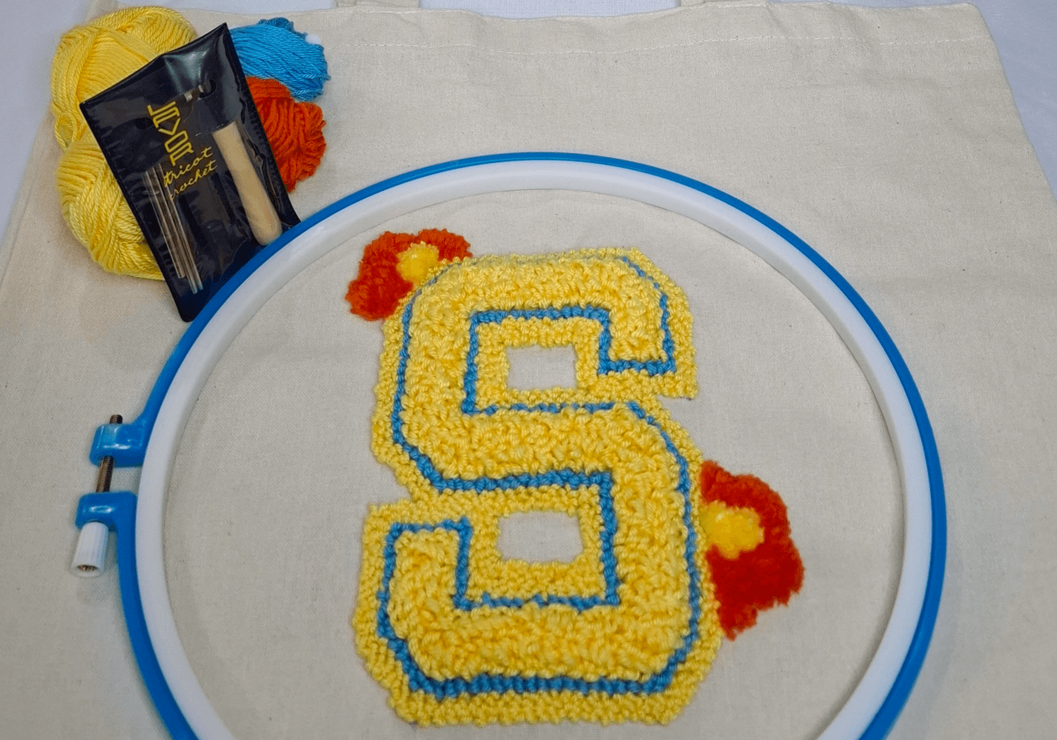 Crea la tua borsa personalizzata con il Punch Needle