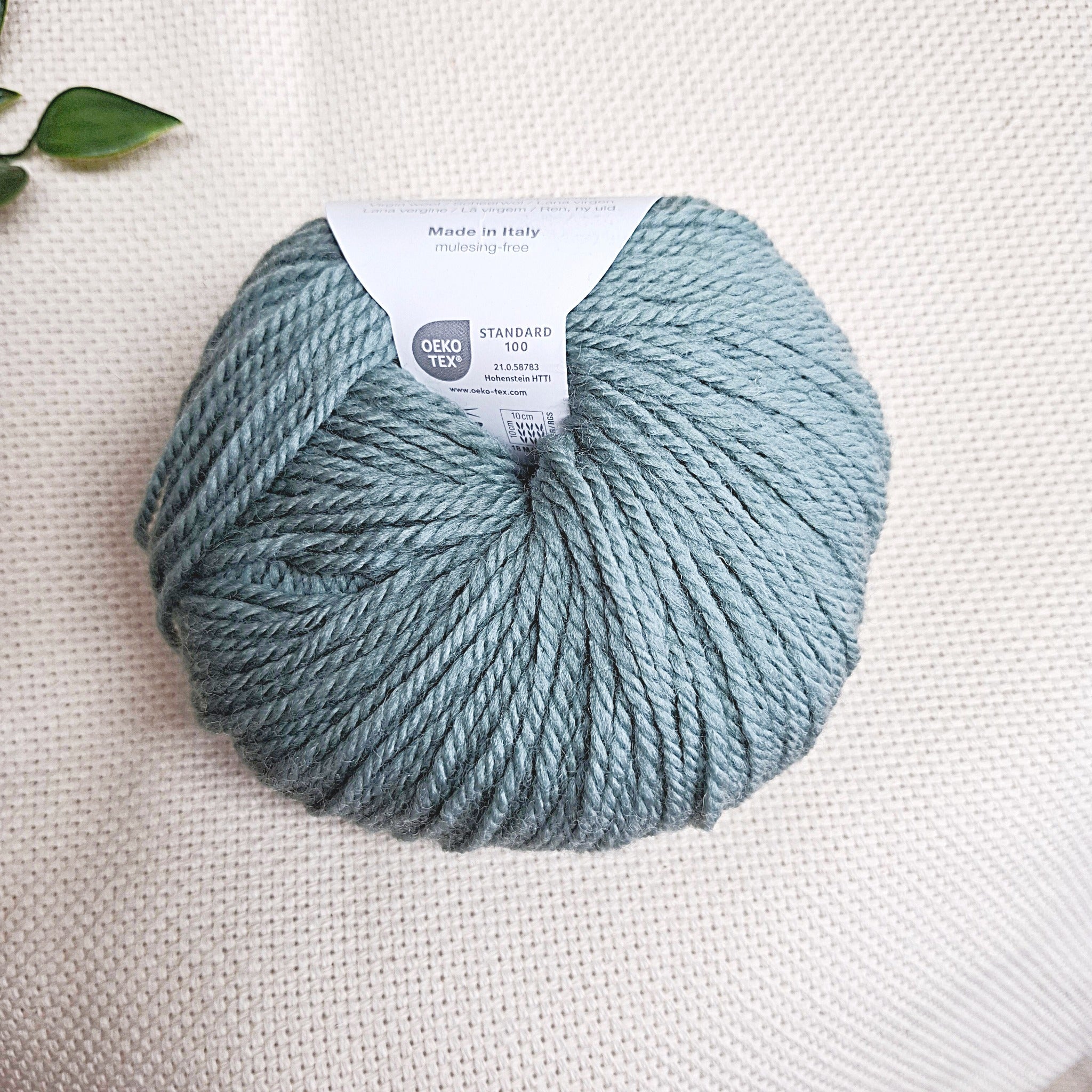 filato per punch needle spessore Aran verde chiaro